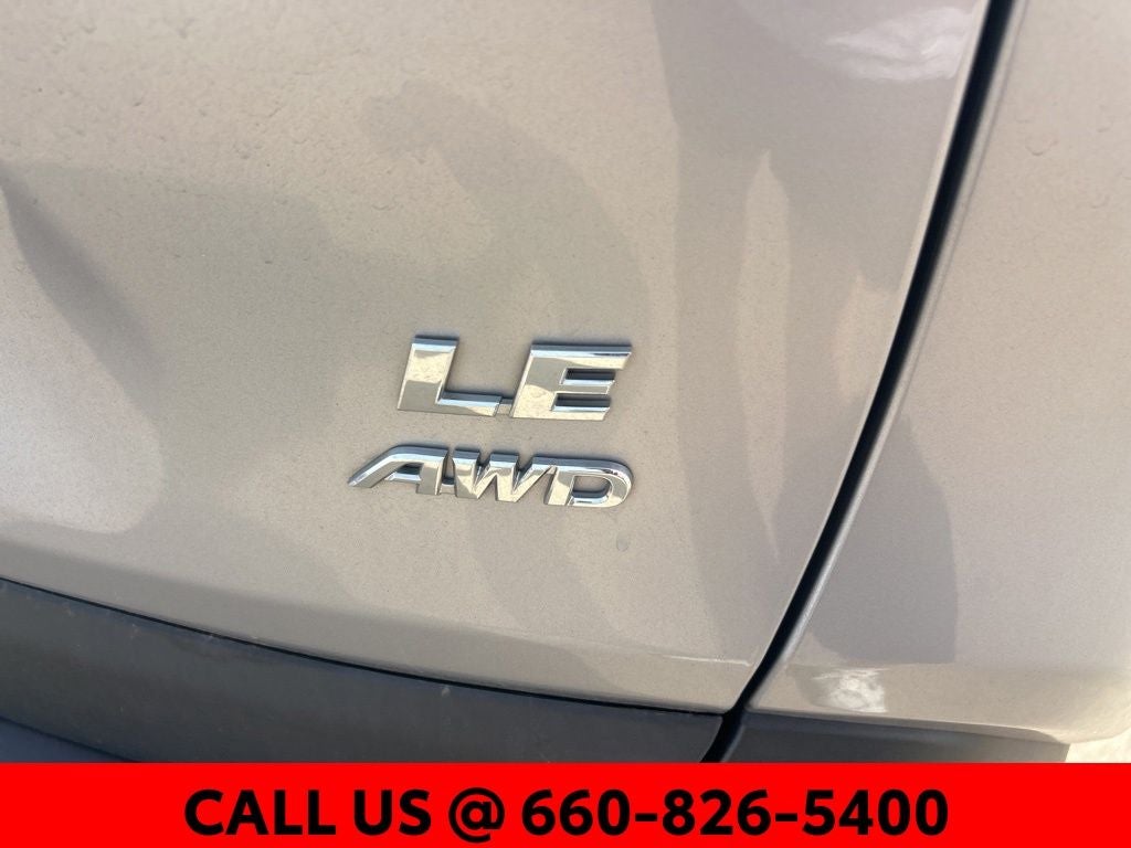 2020 Toyota RAV4 LE