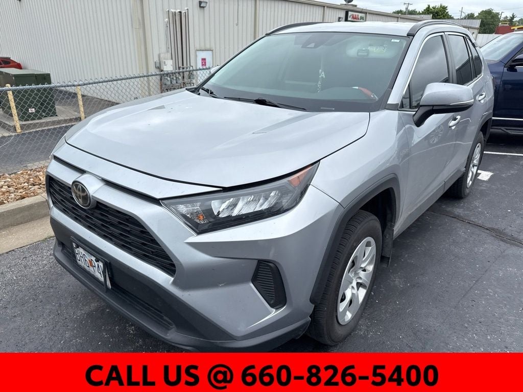 2020 Toyota RAV4 LE