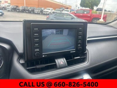 2020 Toyota RAV4 LE