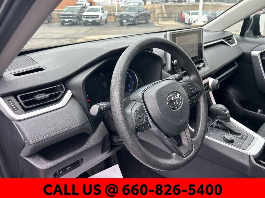 2025 Toyota RAV4 Hybrid LE