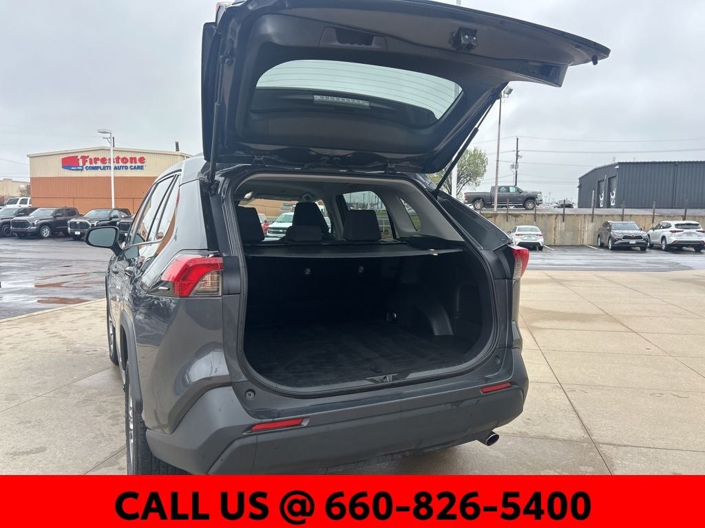 2025 Toyota RAV4 Hybrid LE