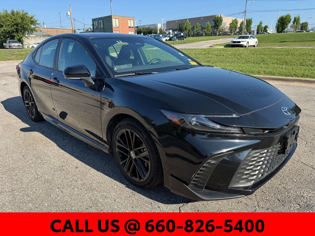 2025 Toyota Camry SE