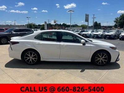 2024 Toyota Camry SE