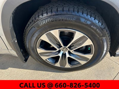 2022 Toyota Highlander Hybrid XLE