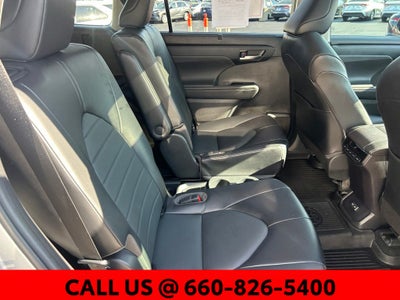 2022 Toyota Highlander Hybrid XLE