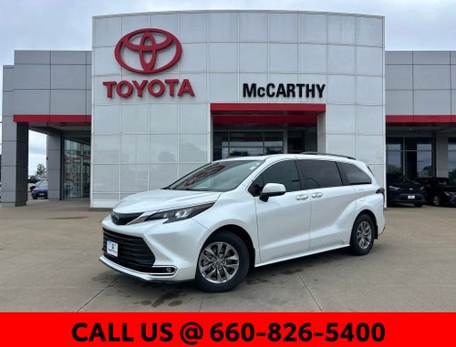 2024 Toyota Sienna XLE 8 Passenger