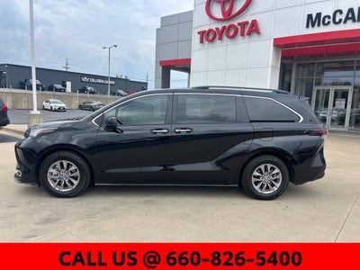 2023 Toyota Sienna XLE 7 Passenger