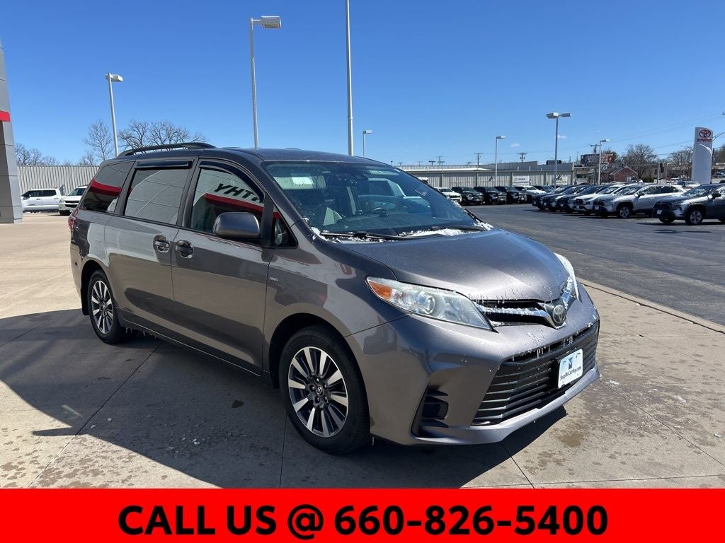 2020 Toyota Sienna LE 7 Passenger