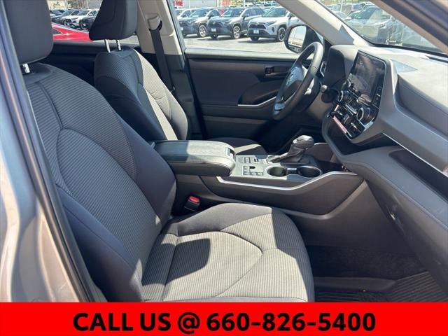 2025 Toyota Highlander LE