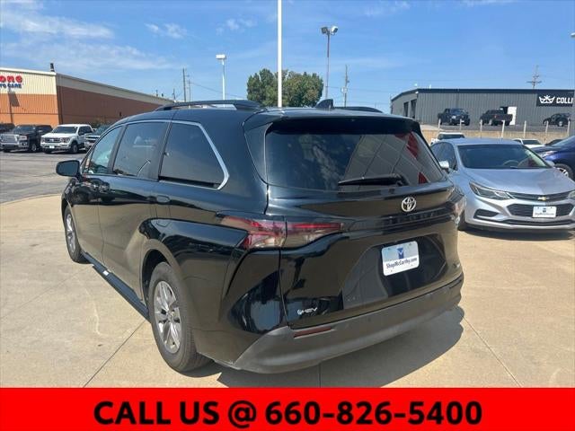2026 Toyota Sienna XLE 8 Passenger