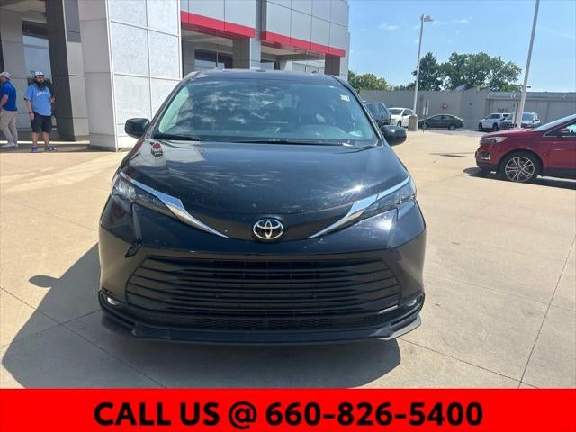 2026 Toyota Sienna XLE 8 Passenger