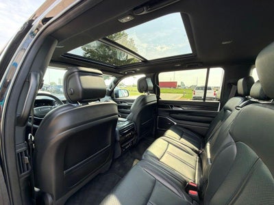 2024 Jeep Wagoneer Base
