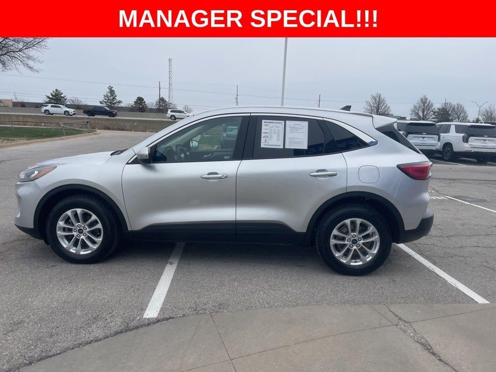 2020 Ford Escape SE