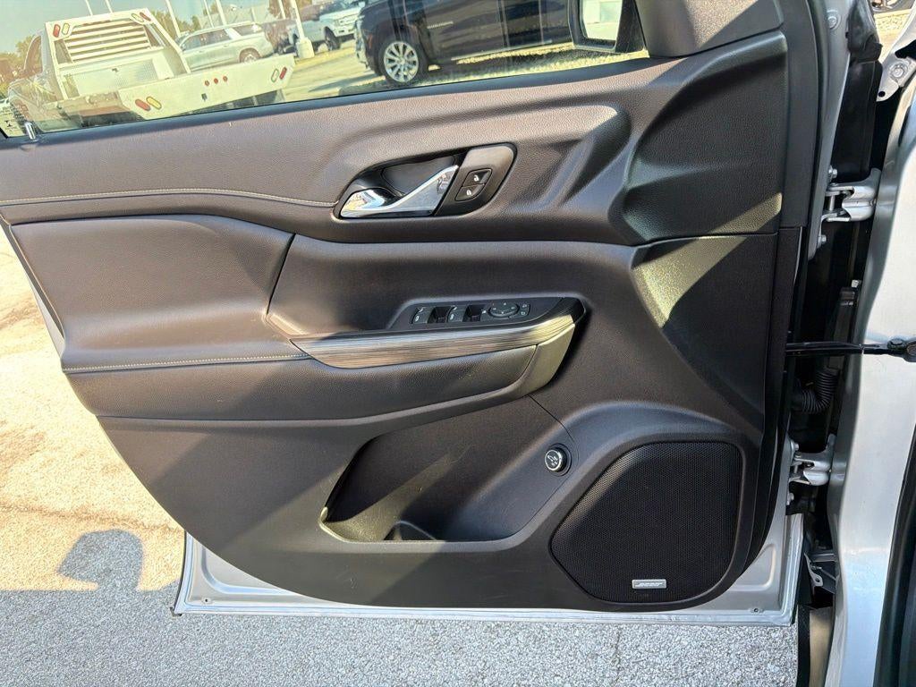 2020 GMC Acadia SLT