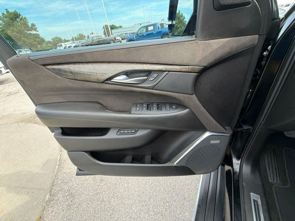 2016 Cadillac Escalade Platinum Edition