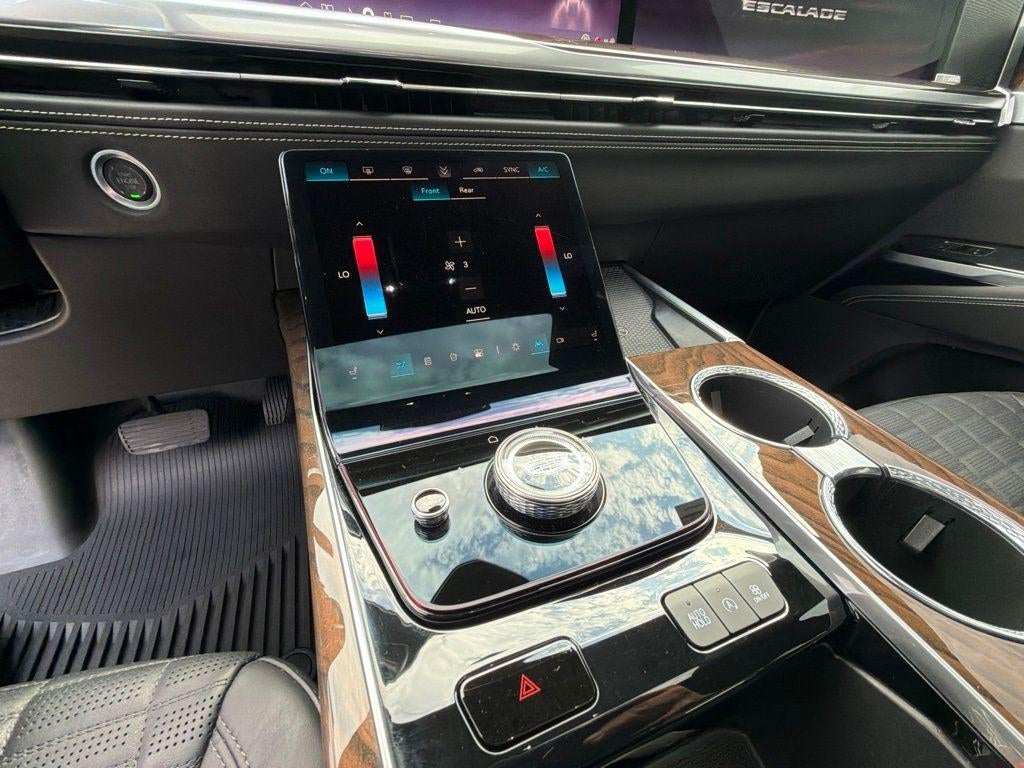2025 Cadillac Escalade Sport Platinum