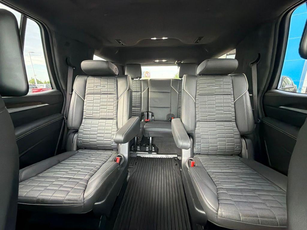 2025 Cadillac Escalade Sport Platinum