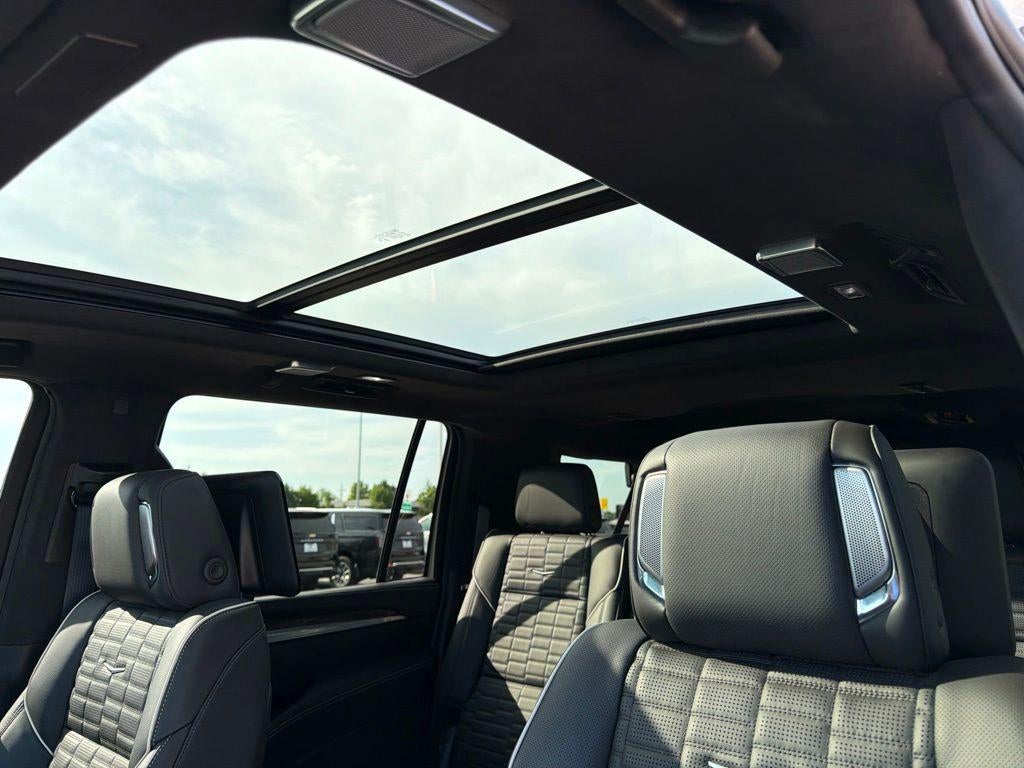 2025 Cadillac Escalade ESV Sport Platinum