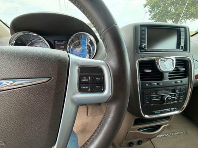2014 Chrysler Town & Country Touring