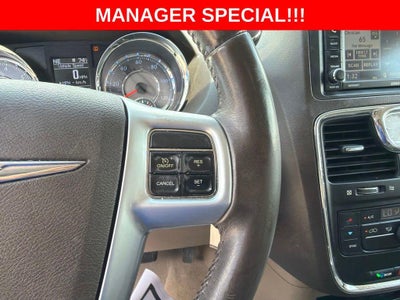 2012 Chrysler Town & Country Touring