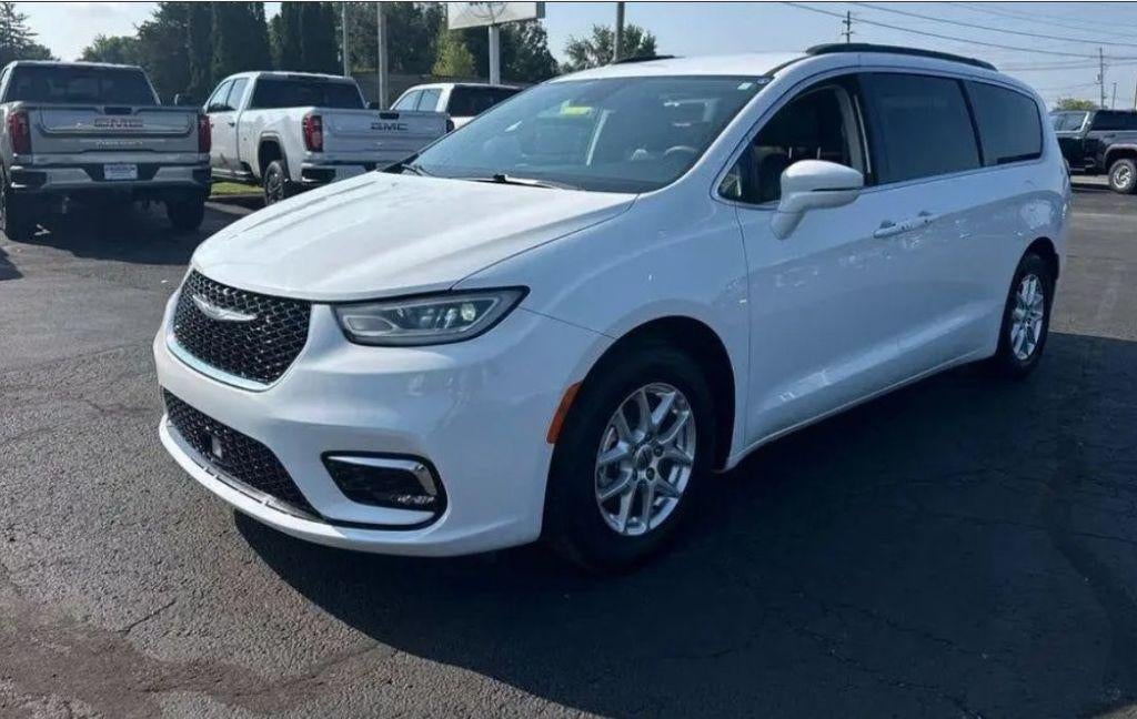 2022 Chrysler Pacifica Touring L