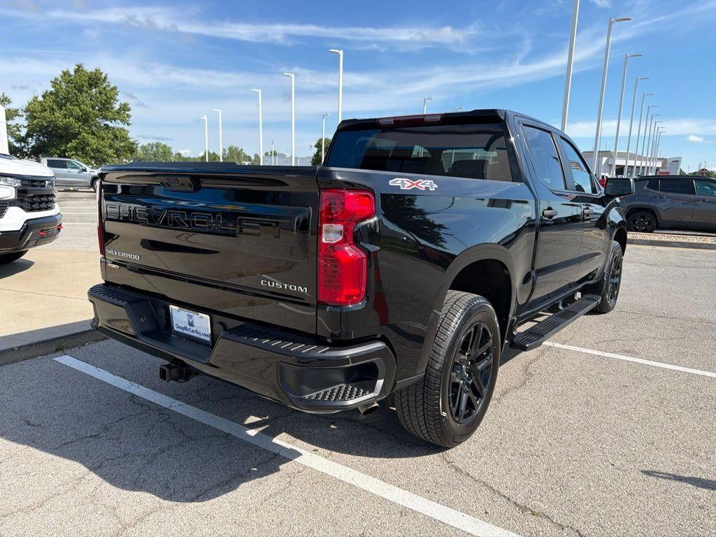 2025 Chevrolet Silverado 1500 Custom
