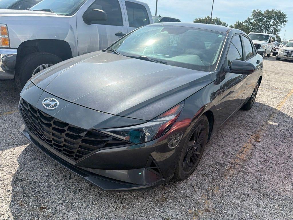 2022 Hyundai ELANTRA SEL