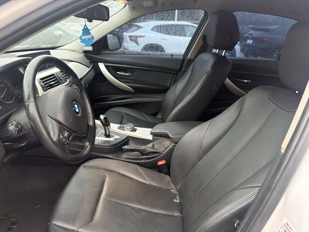 2014 BMW 3 Series 320i