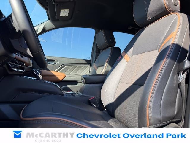 2023 GMC Canyon 4WD AT4