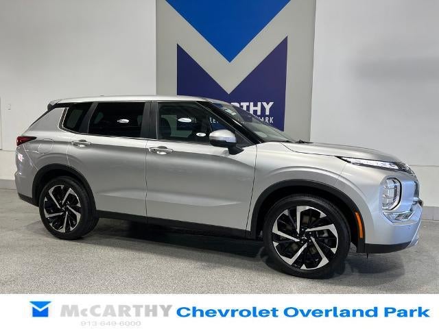 2023 Mitsubishi Outlander SE