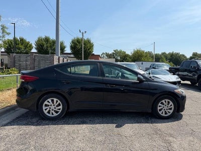 2018 Hyundai ELANTRA SE