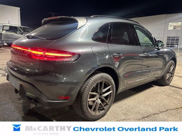 2025 Porsche Macan Base