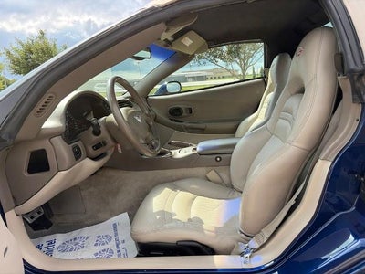 2004 Chevrolet Corvette Base