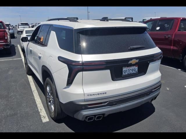 2025 Chevrolet Traverse LT