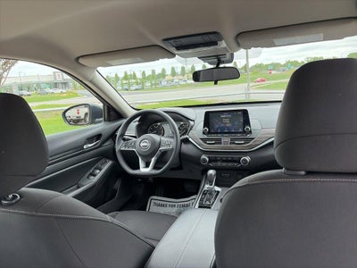 2025 Nissan Altima SV