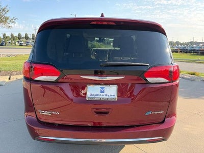2018 Chrysler Pacifica Hybrid Limited