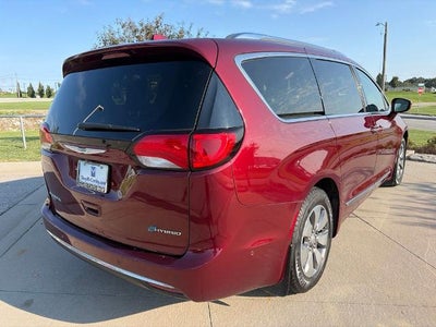 2018 Chrysler Pacifica Hybrid Limited