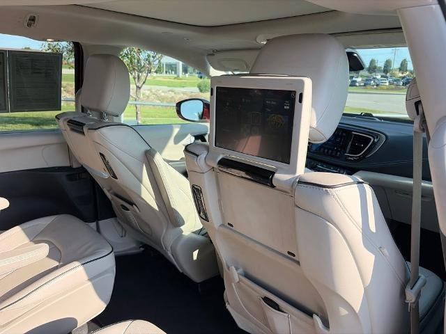 2018 Chrysler Pacifica Hybrid Limited