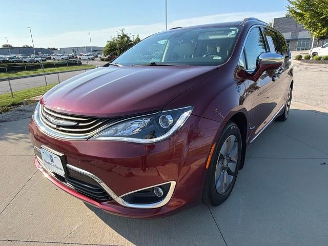 2018 Chrysler Pacifica Hybrid Limited