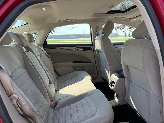 2020 Ford Fusion SE