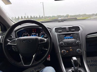 2015 Ford Fusion SE
