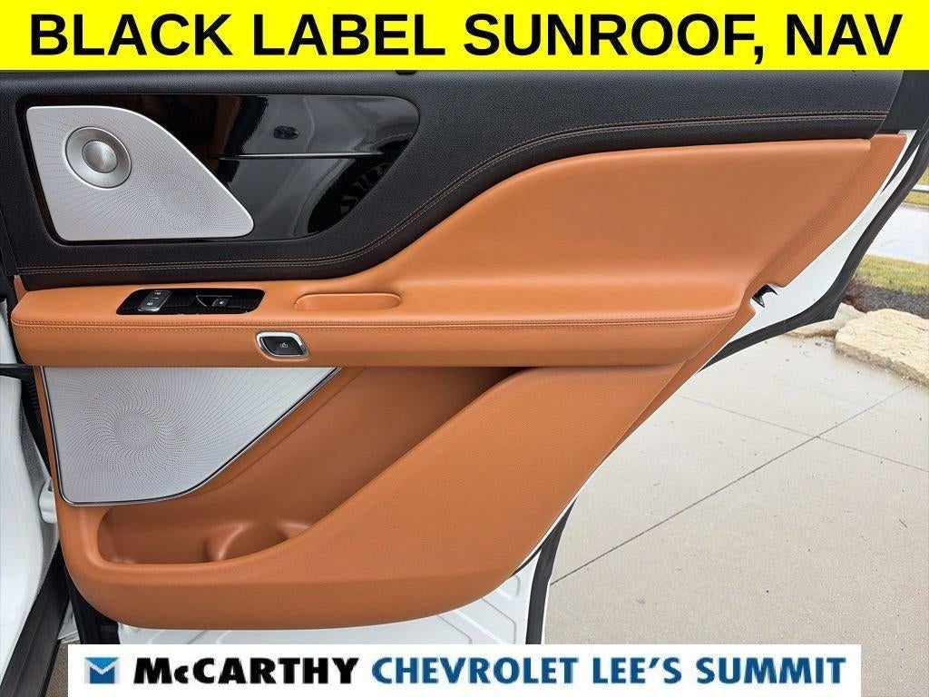 2022 Lincoln Aviator Black Label