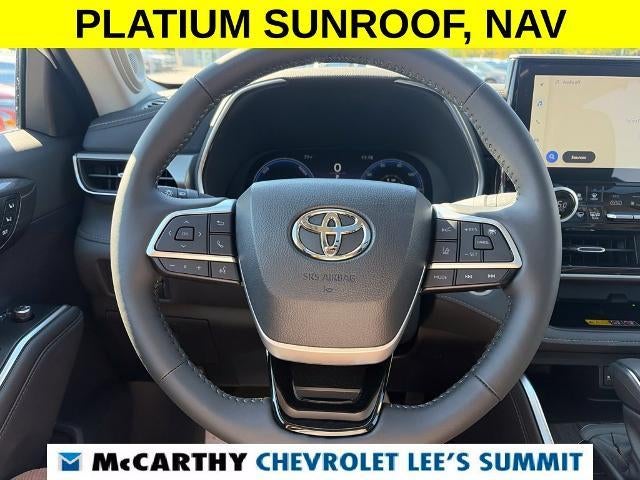 2026 Toyota Highlander Hybrid Platinum
