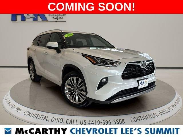 2026 Toyota Highlander Hybrid Platinum
