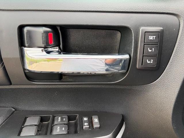2017 Toyota Tundra 2WD Platinum