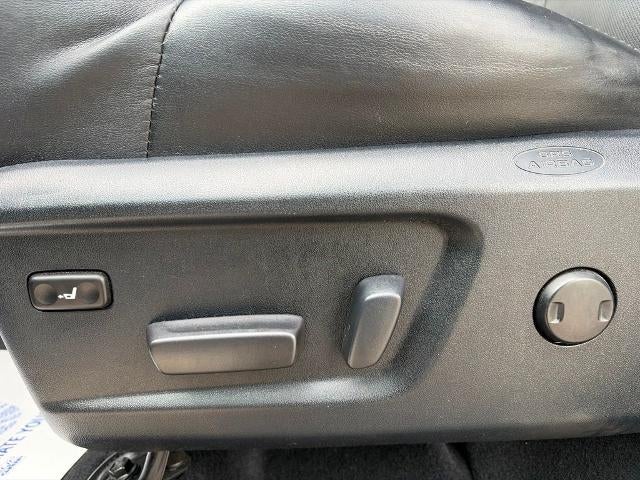 2017 Toyota Tundra 2WD Platinum
