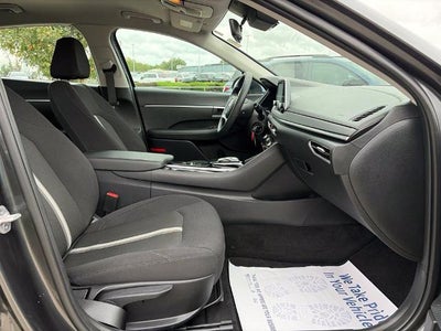 2023 Hyundai SONATA SE
