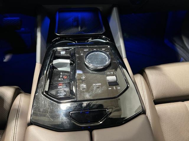 2025 BMW 5 Series 530i xDrive