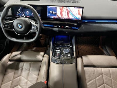 2025 BMW 5 Series 530i xDrive