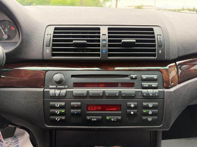 2004 BMW 3 Series 325i